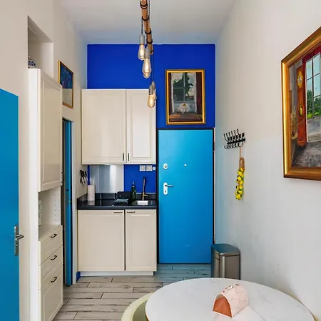 Travel 24m2, 120m Vieux-port ,clim , Wifi ,acces Autonome Avec Code Apartment